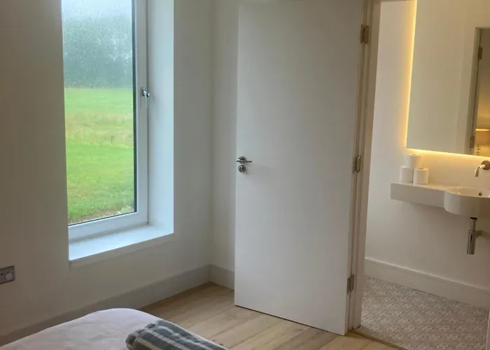 Lime Tree - Double With Ensuite Bed & Breakfast 3*